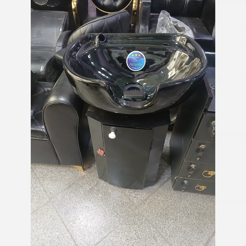 سرشور ایستاده بدنه فلزی دردار باسنگ وشیر آلات کامل میباشد هزینه ارسال درب منزل توسط مشتری پرداخت میشود