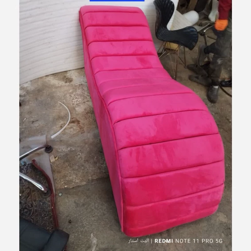 تخت مژه آرایشگاهی موجی دررنگ بندی متنوع پارچه هزینه ارسال درب منزل توسط مشتری پرداخت میشود